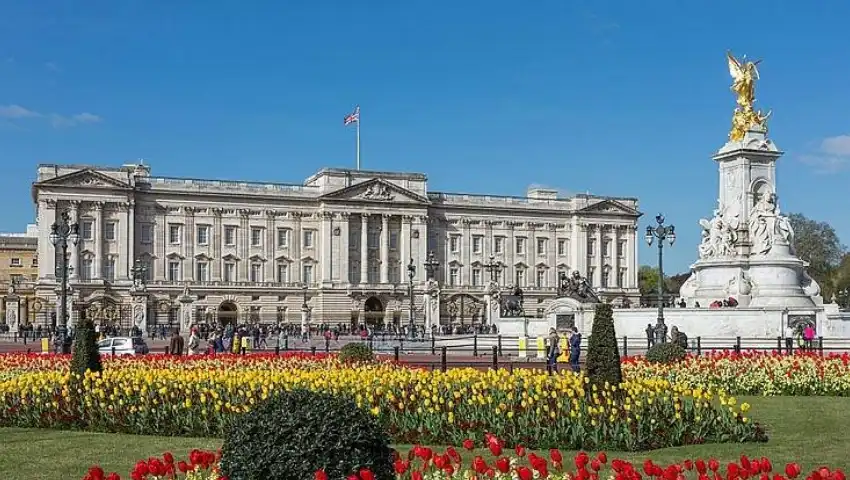 Top 7 Buckingham Palace Nearest Hotels